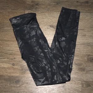 Camouflage Fabletics leggings